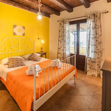 Apartment Thalia